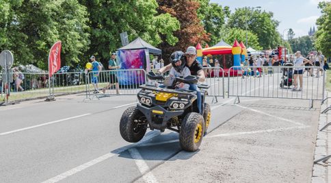 Bezva Fest se vrací. Park za OC Plzeň Plaza ožije rodinným festivalem