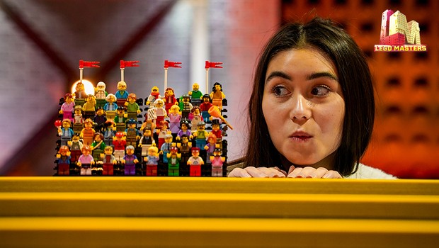 Adachi, Naomi Adachi: Agent LEGO MASTERS s povolením přinášet pikantní informace!