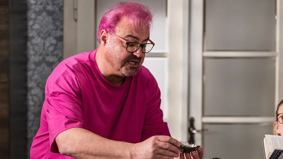 Martin Zounar růžové vlasy