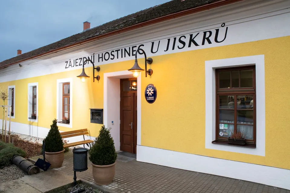 Zájezdní hostinec U Jiskrů ve Kbelnici