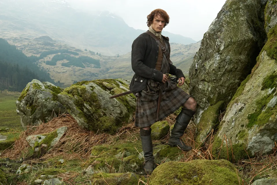 Sam Heughan v kiltu.