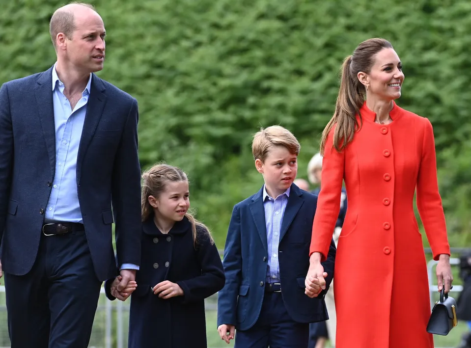 Princ William a princezna Catherine s dětmi