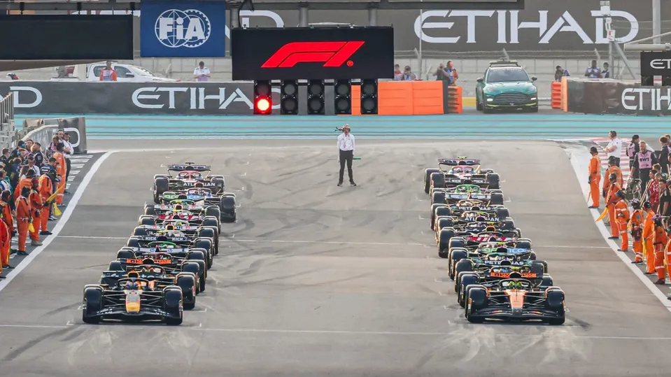 Na startovním roštu Formule 1 přibude 11. tým, musí se tomu uzpůsobit systém kvalifikace