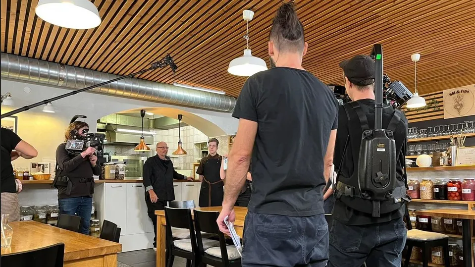 Natáčení Pohlreichova souboje restaurací v Sůl a Řepa