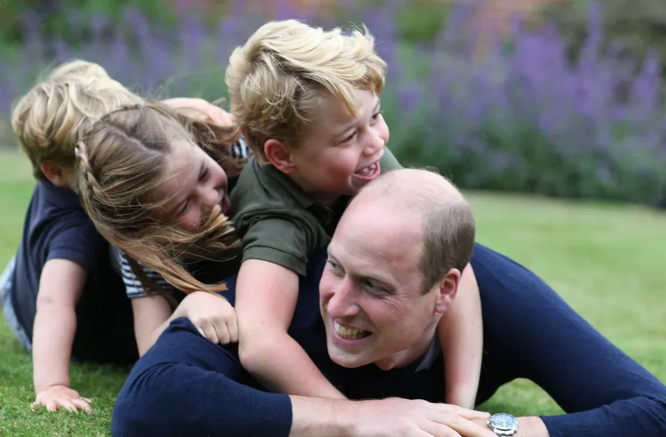 Princezna Charlotte a princové George, Louis s otcem princem Williamem