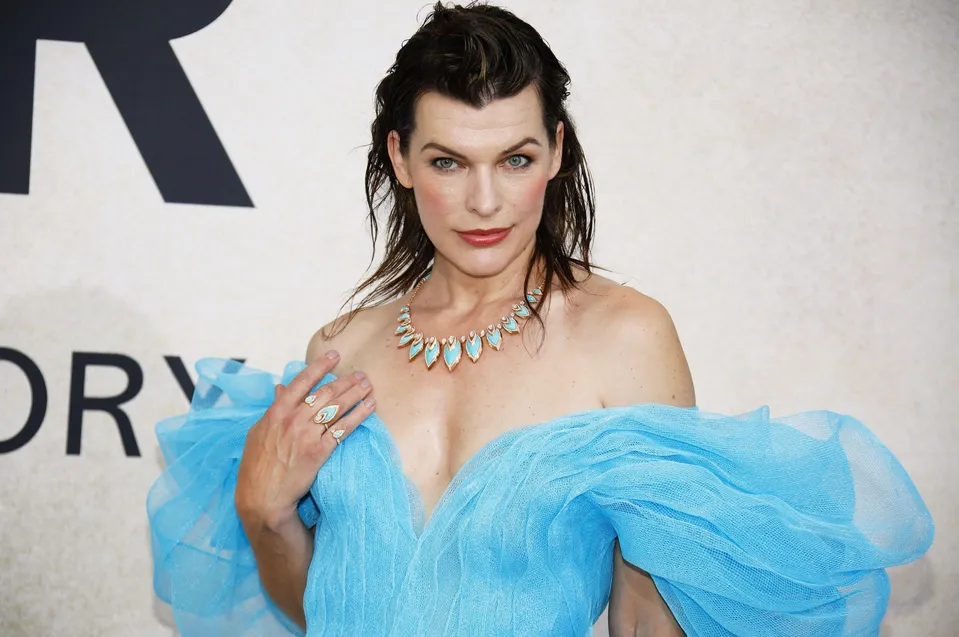 Milla Jovovich.