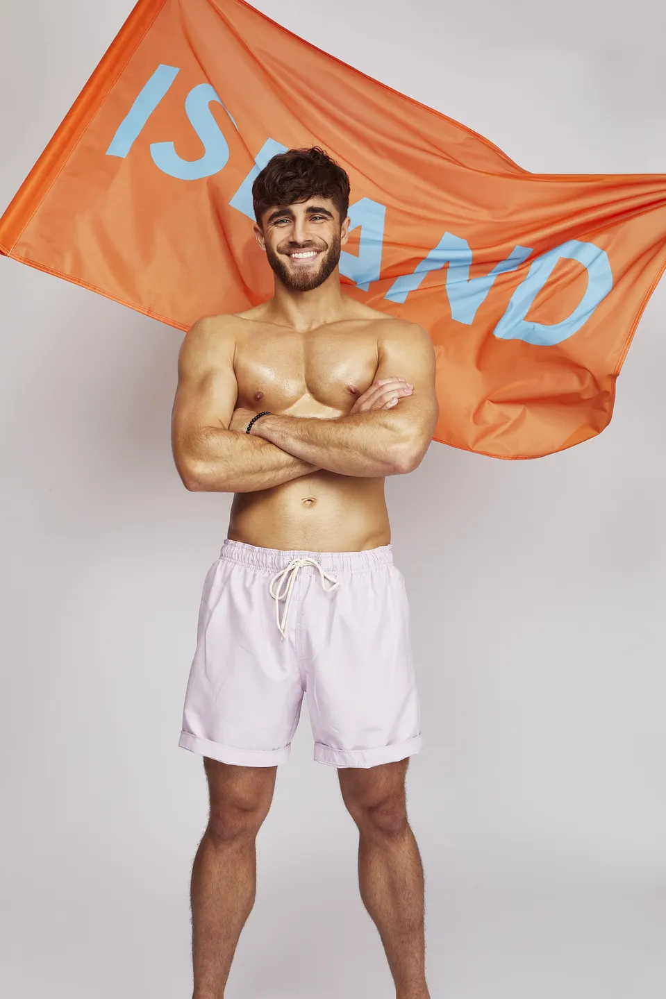 Lu Love Island
