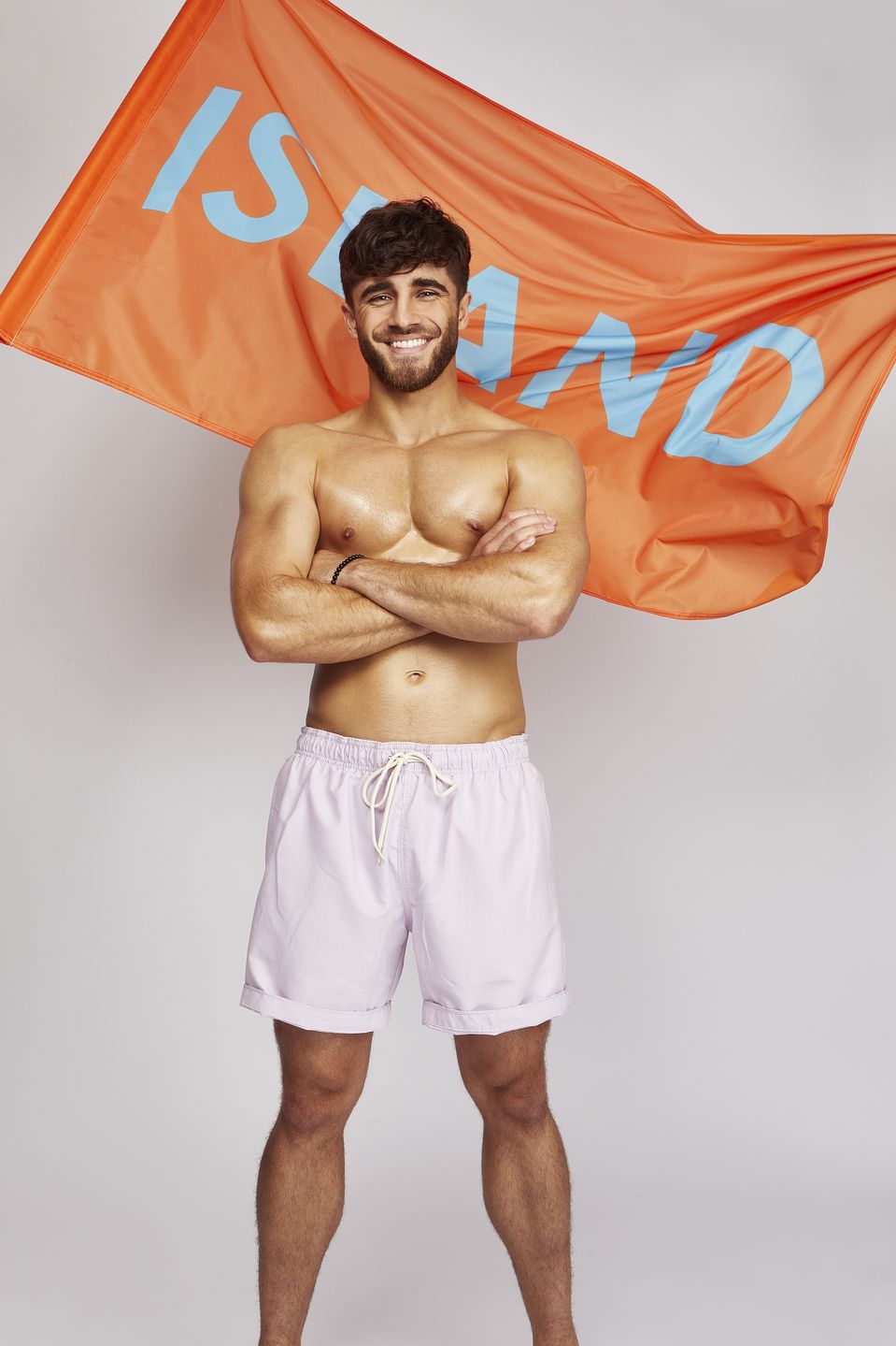 Lu Love Island