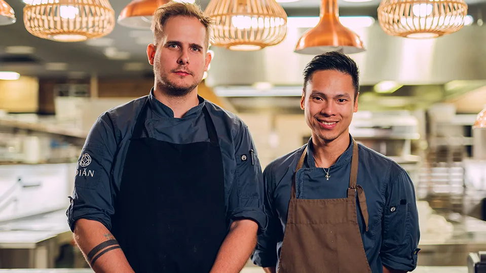 Restaurace Dian, Petr Brňák a Khanh Ta Quoc