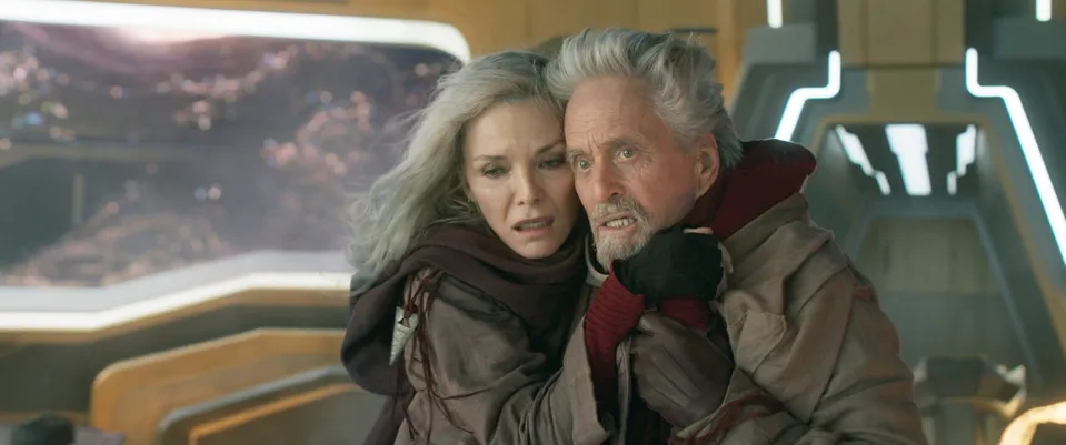 Michelle Pfeiffer, Michael Douglas