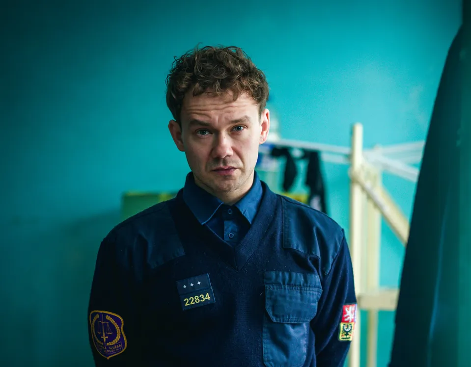 Oddíl B - Adam Ernest