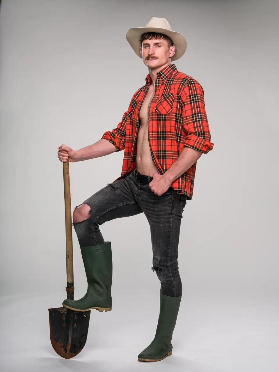 Andrej Kalašnik, Farma Česko