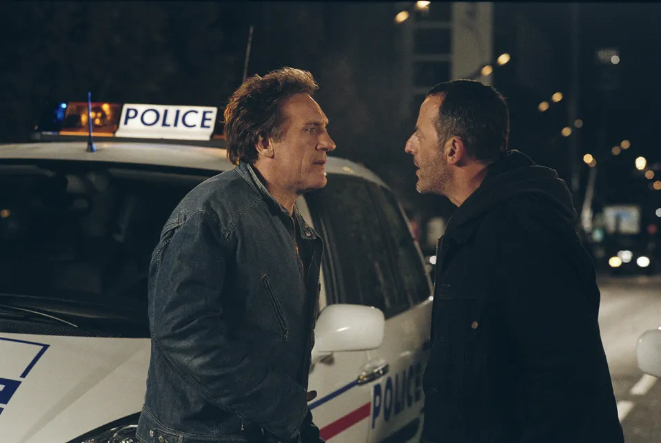 Gérard Depardieu a  Jean Reno ve filmu Drž hubu, 2003