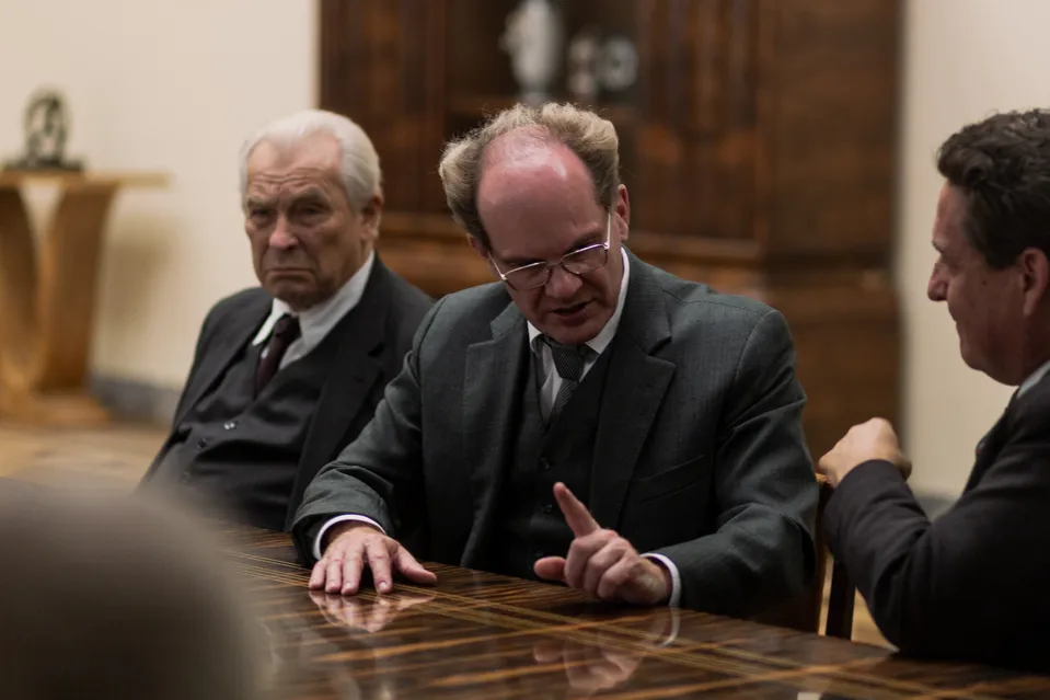 Foto z filmu Muž, který stál v cestě
