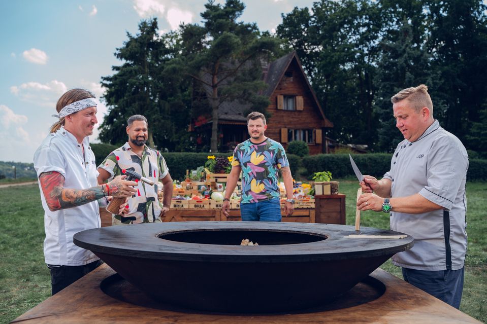 Kluci na natáčení Souboje na talíři
