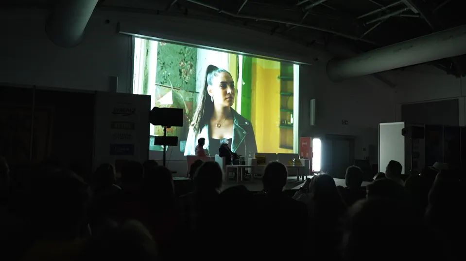 Promítání Záhadných případů na Comic Conu