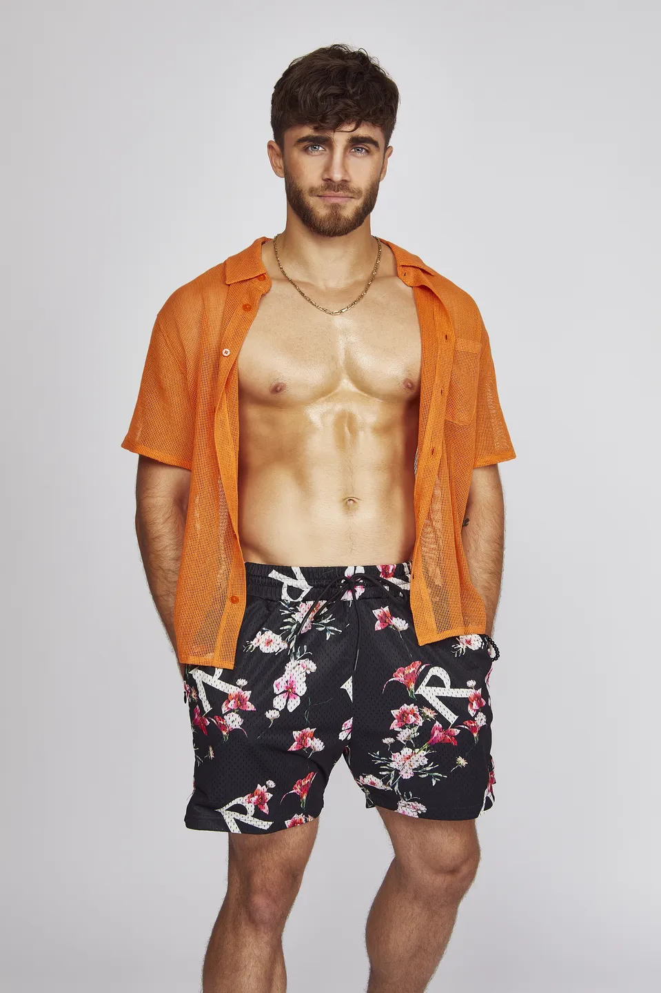 Lu Love Island