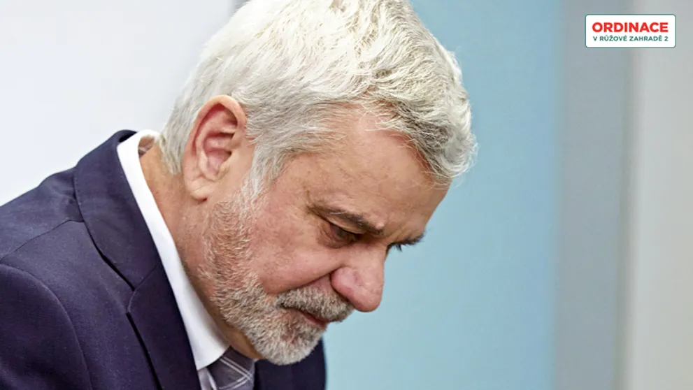 ÚTERNÍ DÍL ORDINACE: Zděšený Eduard, hrozí mu nákaza virem HIV!