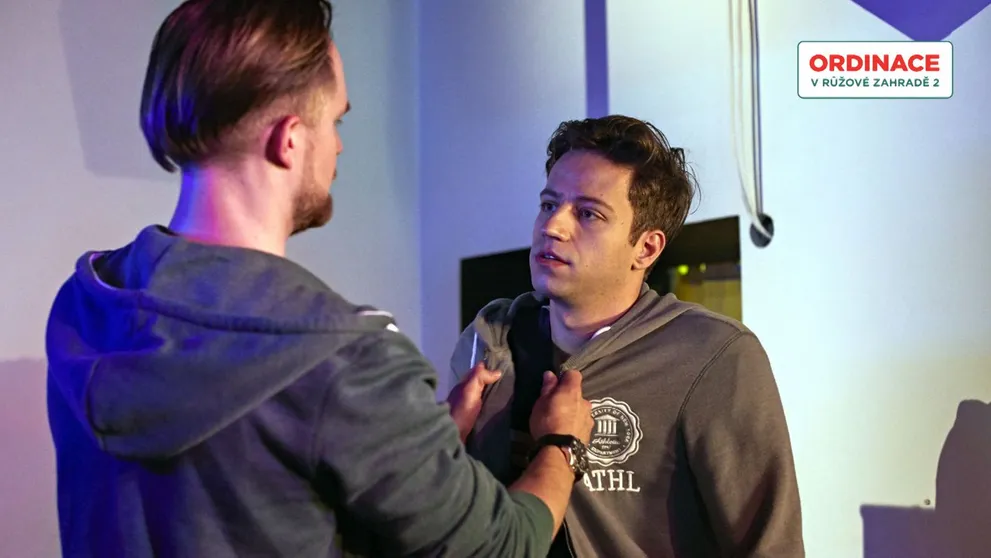 Celý 833. díl Ordinace: Jonáš je v pasti s dealery drog 