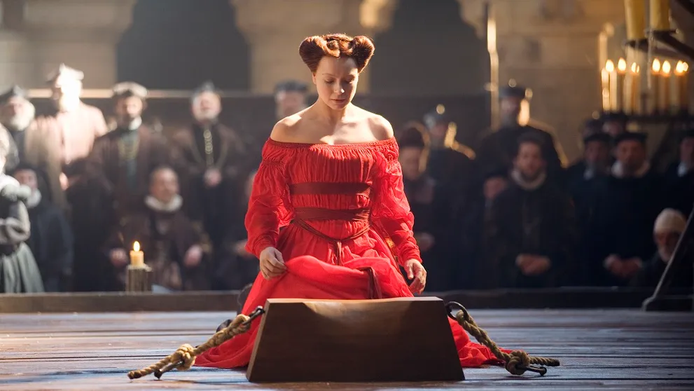STRHUJÍCÍ HISTORICKÉ DRAMA: Která slavná herečka měla původně hrát roli královny?