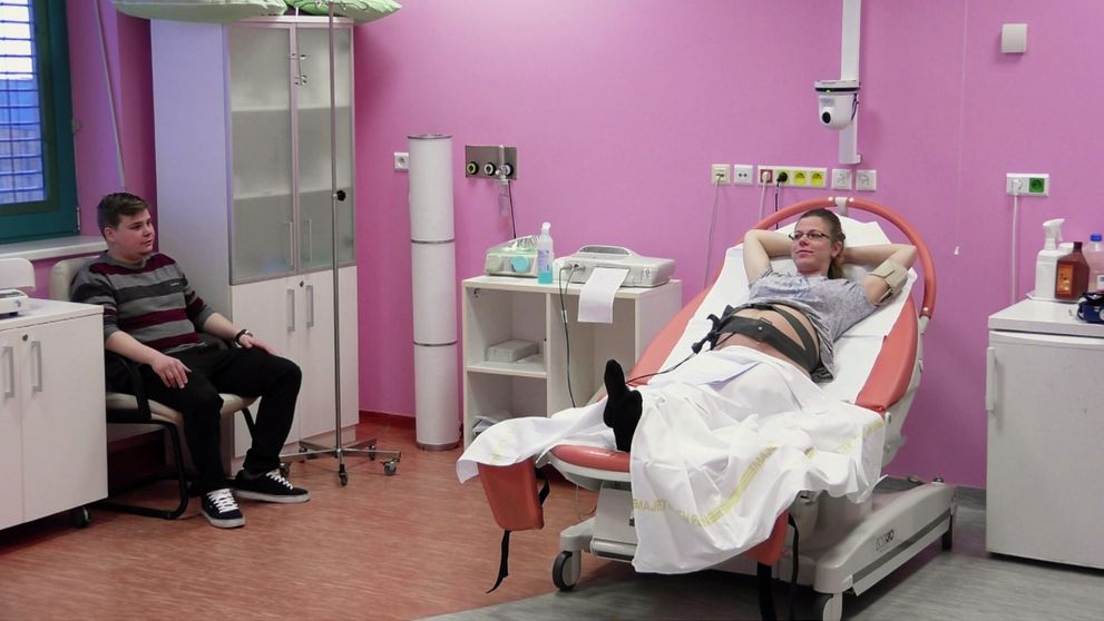 FOTO: Jak vyrostla Bibi z Malých lásek? Pod stromečkem našla dokonalý dospělácký dárek!