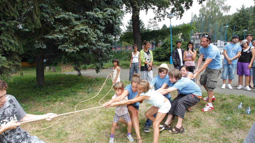 Děti z dětských domovů dál trénují s Hankou a Novou