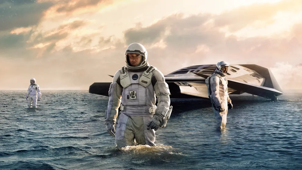 Změna pohlaví, červený scénář i miliony stahování. Slavný film Interstellar má svá tajemství