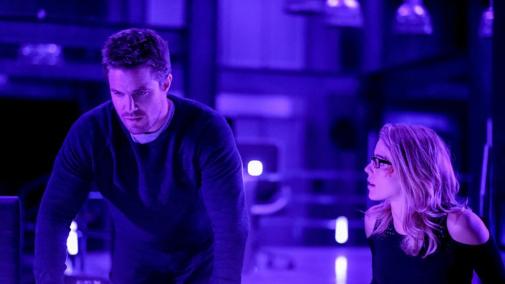 ARROW: Boj o přežití! Hlavní hrdinové jsou uvězněni a dochází jim vzduch