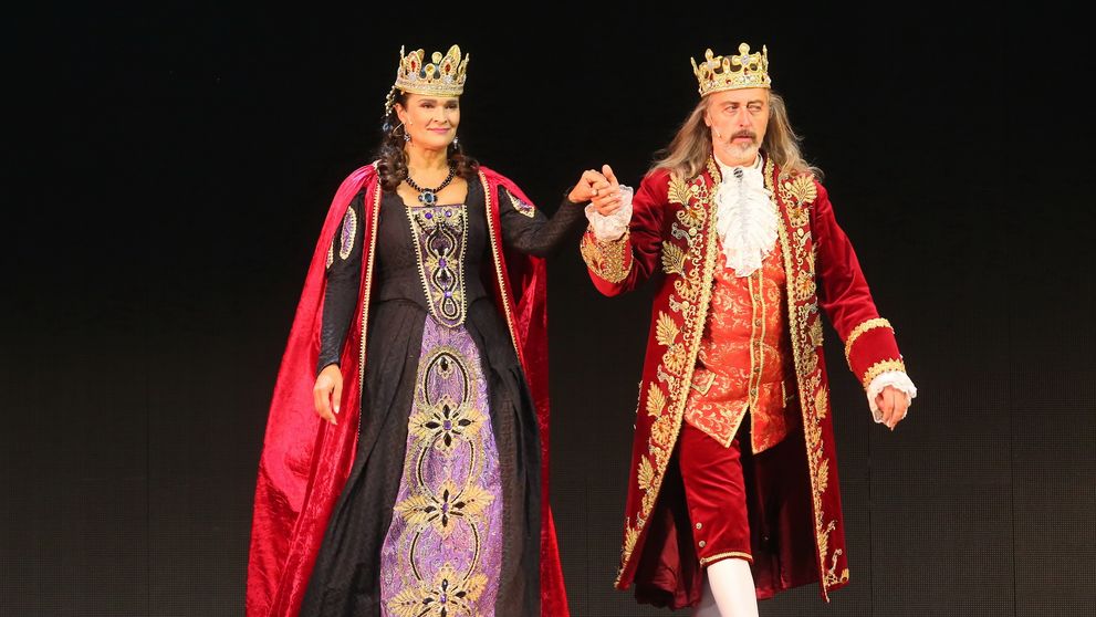 Nevídané efekty a živá zvířata: Na divadelní prkna míří pohádková show Tři oříšky pro Popelku