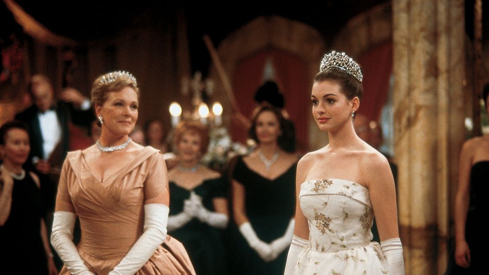 DENÍK PRINCEZNY 2: Anne Hathaway si zahrála s několika členy své rodiny! To je podoba!