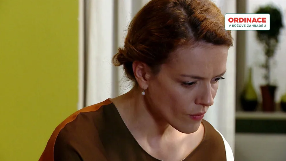 Celý 844. díl Ordinace: Marika sprostě podrazila Adama