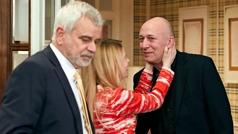 Celý 836. díl Ordinace: Mára s Terezou se stěhují do vily Valšíků. A Bibi s Vojtou znovu přátelé