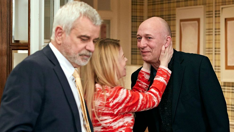 Celý 836. díl Ordinace: Mára s Terezou se stěhují do vily Valšíků. A Bibi s Vojtou znovu přátelé