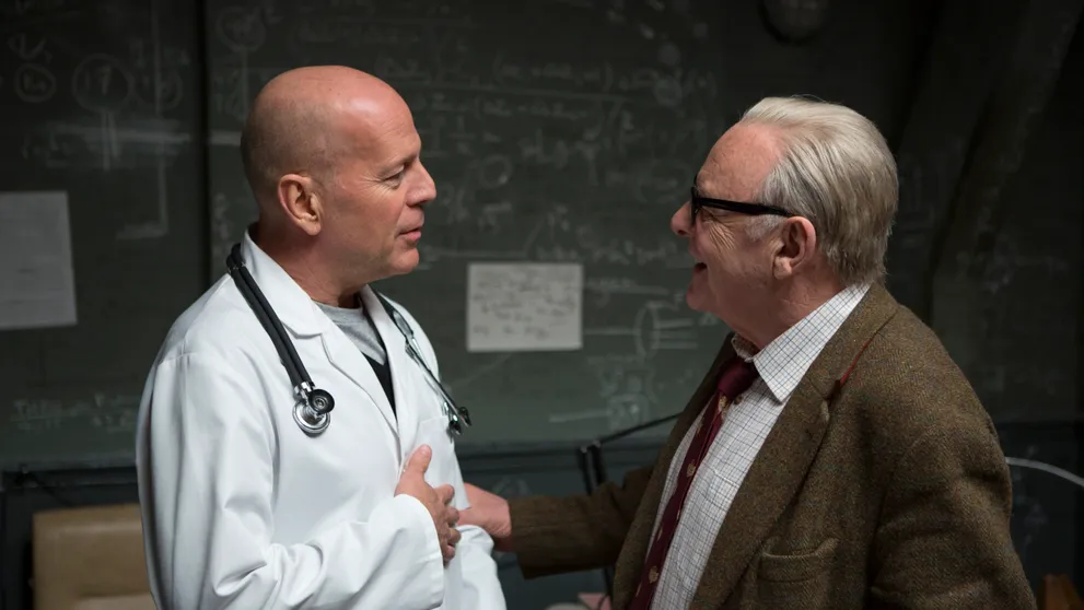 Red 2: Film plný legend překvapí propojením s Českem. Bez nás by to Bruce Willis nezvládl!