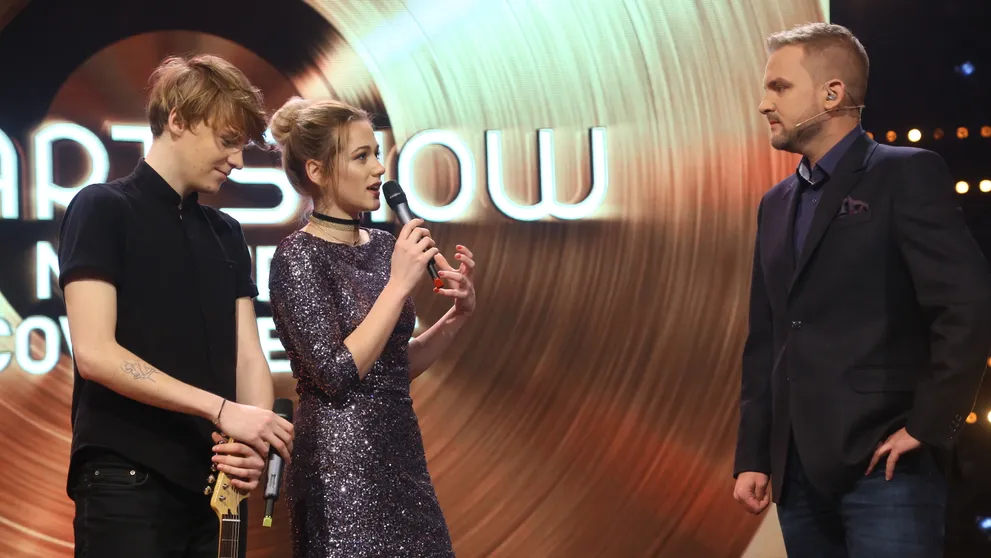 LÁSKA NA PÓDIU CHART SHOW: Emma Drobná zazpívá s přítelem 