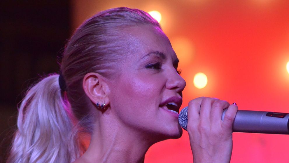 Stylová oslava padesátin: Dara Rolins pro fanoušky připravila největší koncert v životě!