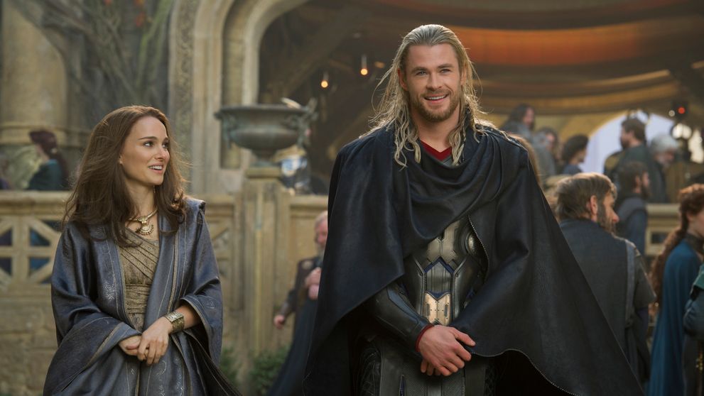 Vášnivá líbací scéna ve filmu Thor: Temný svět – místo Natalii Portman musel představitel Thora líbat úplně jinou ženu!