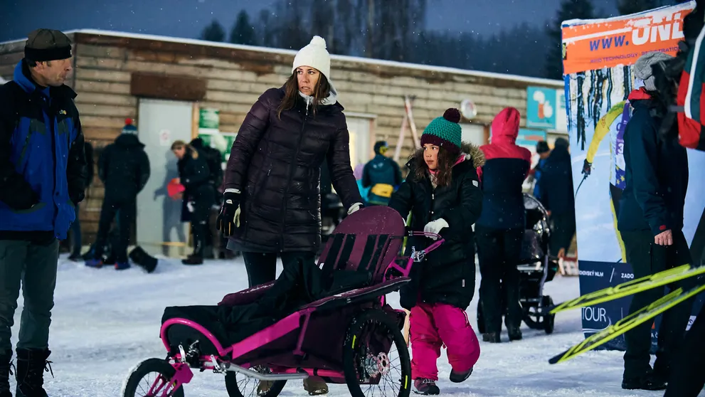 Nadace Nova společně se seriálem SkiTour pomůže malé Mie částkou 55 200 Kč