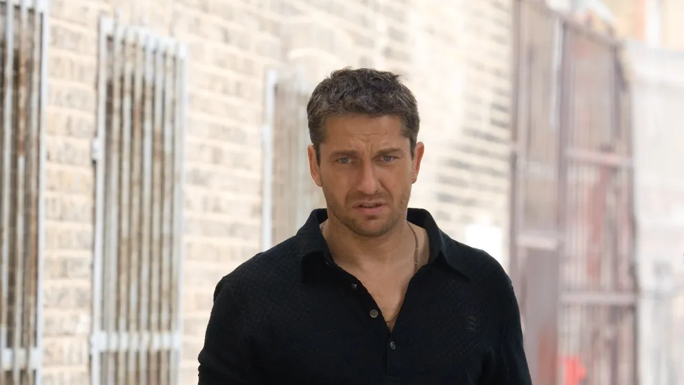 Gerald Butler ukázal holý zadek Madonně! Mělo to závažný důvod...