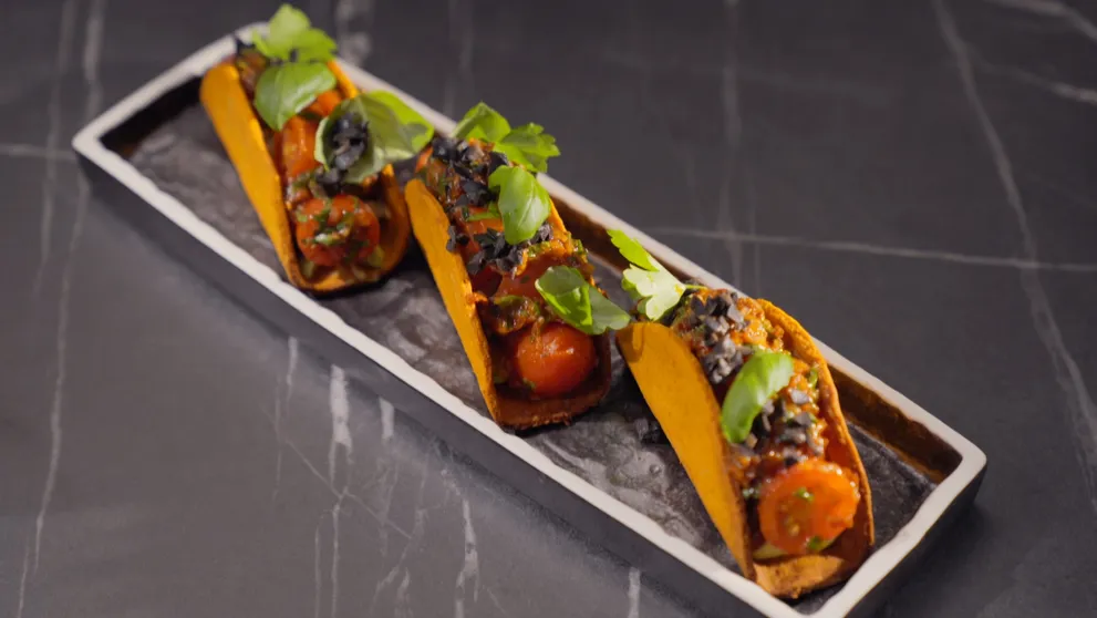 Tacos s mozzarellou a křenem podle Přemka Forejta