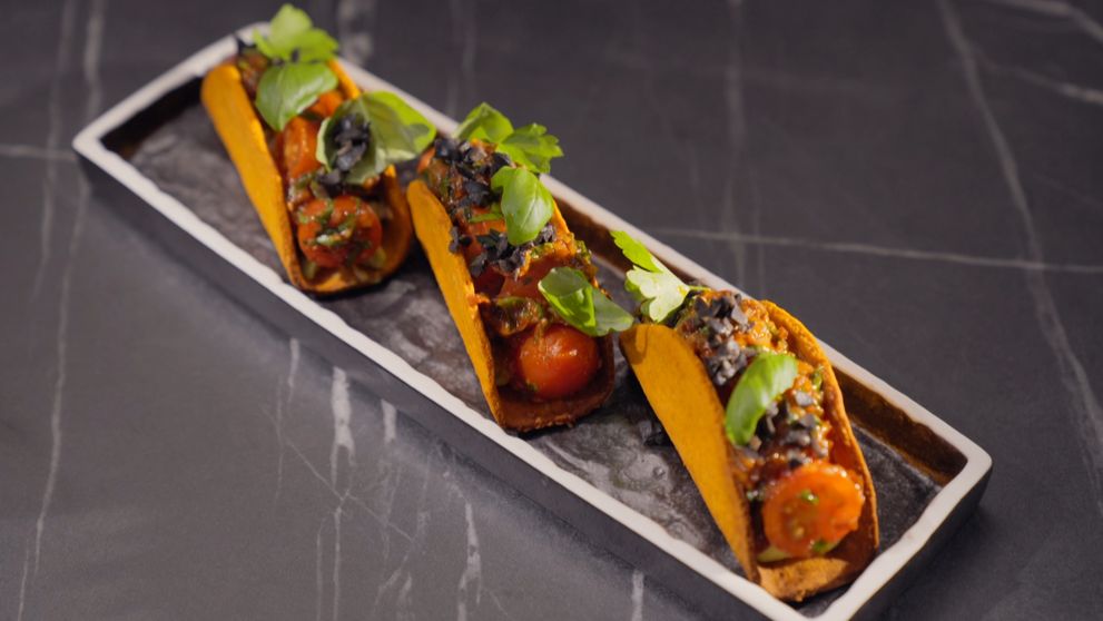 Tacos s mozzarellou a křenem podle Přemka Forejta