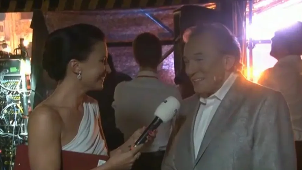 EXKLUZIVNÍ NOVINKA! Sledujte ZÁKULISÍ Českého Slavíka. PRÁVĚ TEĎ!