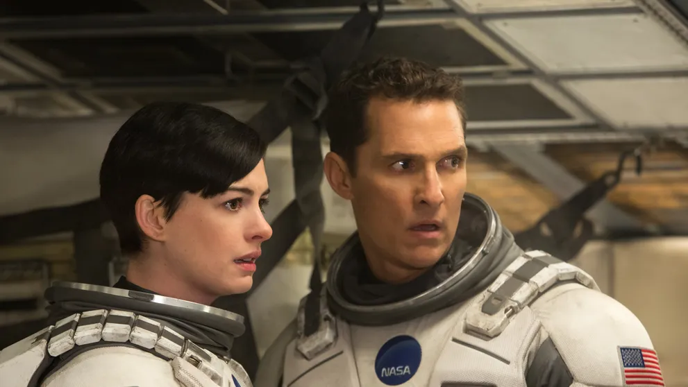 Původní závěr megahitu Interstellar: Scenárista hlavní hrdiny rozhodně nešetřil