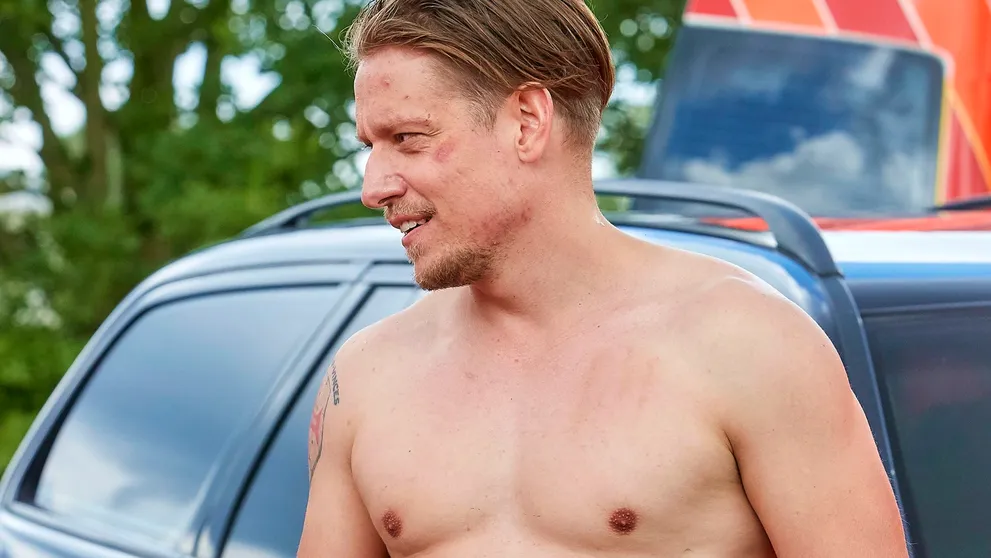 SEXY GALERIE Štěpána Benoniho: Zachraňuje tonoucího a ukazuje dokonalé tělo