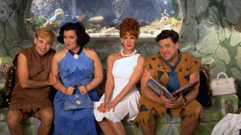 ŠÍLENOST: Představte si Flintstoneovy jako Jurský park! Ano, i tak mohla filmová verze dopadnout