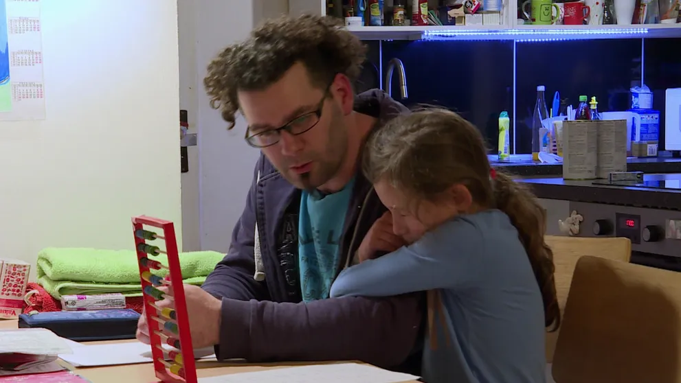 ROZHODNĚTE: Jak často se učíte se svými dětmi vy? A je to vůbec potřeba? HLASUJTE