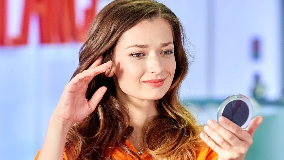 DOKÁŽE TO? Křehká Bibi z Ordinace záchranářkou. Hlasujte, jestli na to má!