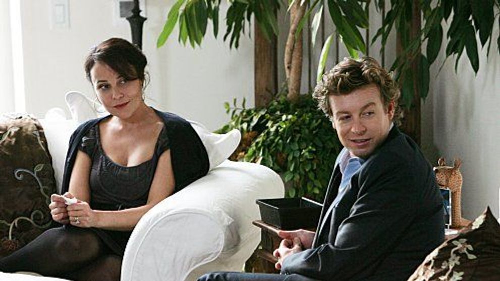 Fešák Simon Baker pořádně překvapil. Neuvěříte, jaký vztah má s hereckou kolegyní z Mentalisty