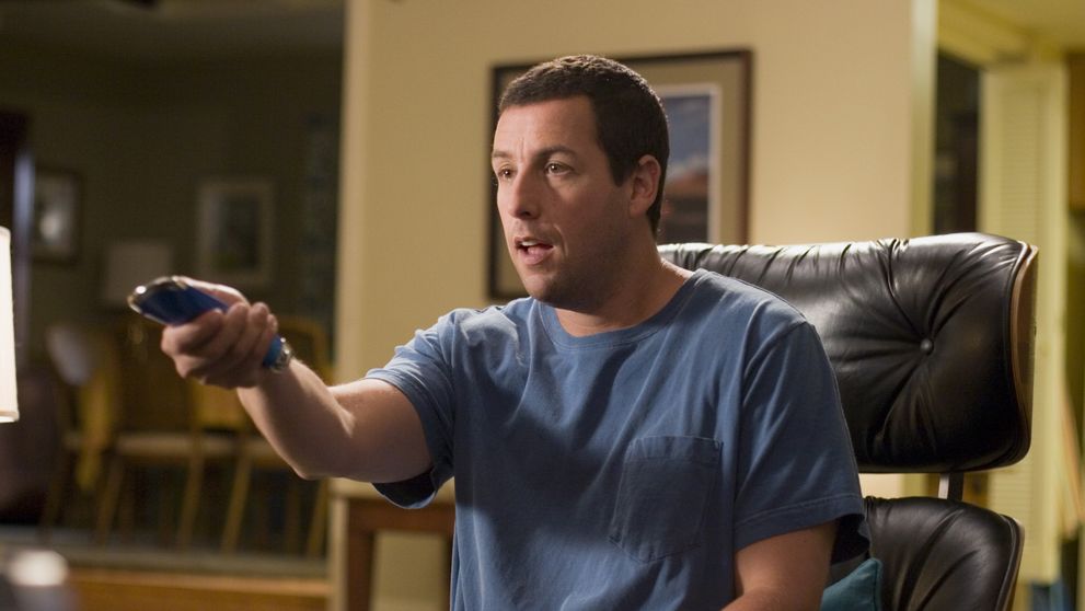 PAN NEPOSTRADATELNÝ: Bez tohoto muže by Adam Sandler nenatočil žádný film! Všimli jste si toho?
