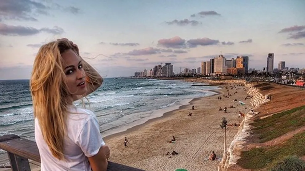 NEJSMYSLNĚJŠÍ TĚLO V ČESKU? Mrkněte, jak sexy umí být misska Renata Langmannová! FOTO